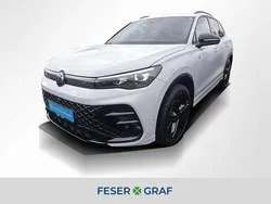 Pure white Gebraucht 2024 VW Tiguan R-line SUV | 42.850 € (Superpreis)