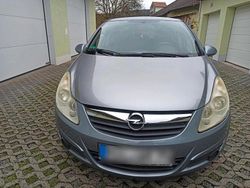 Grau Gebraucht 2009 Opel Corsa Kleinwagen | 2.500 € (Fairer Preis)