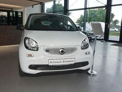 Weiß Gebraucht 2018 Smart ForFour Electric Drive Limousine | 9.995 € (Fairer Preis)