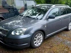 Gebraucht 2006 Toyota Avensis Executive Kombi | 1.850 €