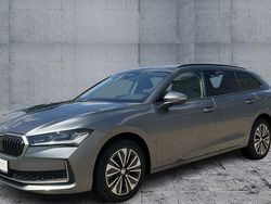 Graphitegrau metallic Gebraucht 2024 Skoda Superb Selection Kombi | 38.570 € (Superpreis)