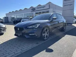 Grau (magnetictechmetallic) Gebraucht 2022 Seat Leon 4Drive Kombi | 26.990 € (Fairer Preis)