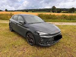 Grau Gebraucht 2025 Cupra Leon VZ Limousine | 41.990 € (Fairer Preis)