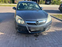 Blau Gebraucht 2006 Opel Signum Kombi | 2.400 € (Teuer)