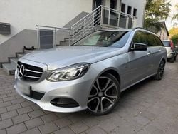 Silber Gebraucht 2016 Mercedes E250 AMG line Kombi | 19.300 € (Fairer Preis)
