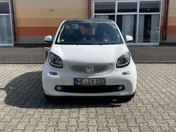 Weiß Gebraucht 2016 Smart ForTwo Coupé Coupé | 13.590 € (Teuer)