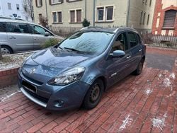 Grau Gebraucht 2009 Renault Clio GrandTour Kombi | 2.800 € (Fairer Preis)