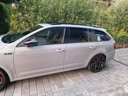 Grau Gebraucht 2018 Skoda Octavia RS Kombi | 22.999 € (Etwas zu teuer)