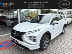 Weiß Gebraucht 2022 Mitsubishi Eclipse Cross Top SUV | 26.890 € (Etwas zu teuer)