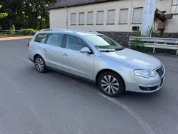 Silber Gebraucht 2009 VW Passat Kombi | 2.900 € (Guter Preis)