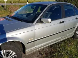 Silber Gebraucht 1999 BMW 316 Limousine | 750 €