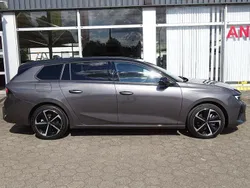 Grau Gebraucht 2024 Opel Astra Limousine | 23.888 € (Fairer Preis)