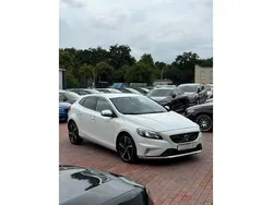 Weiß Gebraucht 2014 Volvo V40 R-Design Kombi | 9.900 € (Guter Preis)