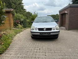 Grau Gebraucht 2003 VW Polo Kleinwagen | 750 € (Guter Preis)