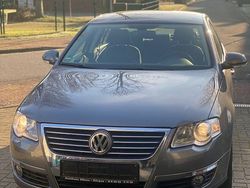 Grau Gebraucht 2008 VW Passat Highline Limousine | 4.700 € (Fairer Preis)