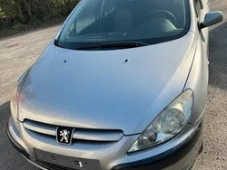 Grau Gebraucht 2005 Peugeot 307 Kombi | 1.999 €