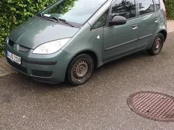Grün Gebraucht 2006 Mitsubishi Colt Limousine | 2.600 € (Teuer)