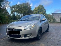 Grau Gebraucht 2009 Fiat Bravo Active Kleinwagen | 2.990 € (Fairer Preis)