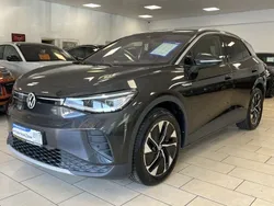 Grau Gebraucht 2022 VW ID.4 Pro Performance SUV | 26.500 € (Superpreis)