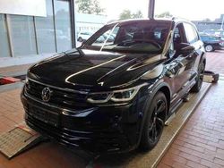Deep black perleffek (metallic) Gebraucht 2021 VW Tiguan Style SUV | 27.900 € (Guter Preis)