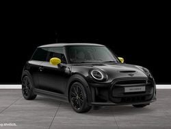 Schwarz Gebraucht 2022 Mini Cooper SE Kleinwagen | 19.590 € (Etwas zu teuer)