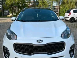 Weiß Gebraucht 2016 Kia Sportage SUV | 17.500 € (Etwas zu teuer)
