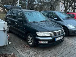 Schwarz Gebraucht 2004 Mitsubishi Space Wagon Van / Kleinbus | 1.250 €
