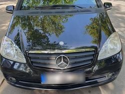 Schwarz Gebraucht 2011 Mercedes A160 Edition Kleinwagen | 2.950 € (Fairer Preis)