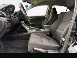 Schwarz Gebraucht 2013 Honda Accord Limousine | 11.000 € (Etwas zu teuer)