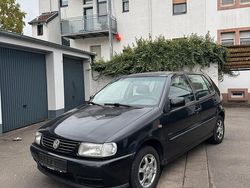 Schwarz Gebraucht 2000 VW Polo Kleinwagen | 1.400 €