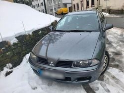 Grau Gebraucht 2005 Mitsubishi Carisma Limousine | 1.800 €