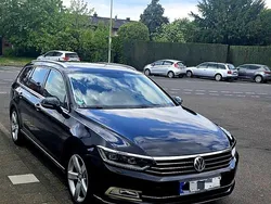 Schwarz Gebraucht 2015 VW Passat Highline Kombi | 13.990 € (Fairer Preis)