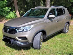 Sabbia beige Gebraucht 2019 Ssangyong Rexton SUV | 17.990 € (Guter Preis)