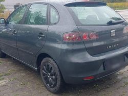 Grau Gebraucht 2006 Seat Ibiza Limousine | 1.500 € (Fairer Preis)