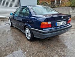 Blau Gebraucht 1995 BMW 316 Limousine | 2.999 €