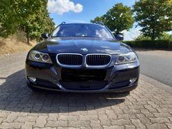 Schwarz Gebraucht 2009 BMW 320 Kombi | 6.650 € (Teuer)