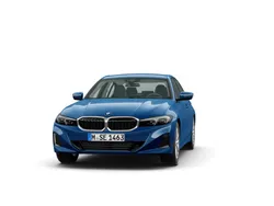 Blau Gebraucht 2024 BMW 318 Shadowline Limousine | 32.606 € (Superpreis)