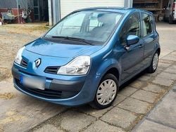 Blau Gebraucht 2010 Renault Modus Expression Van / Kleinbus | 2.800 € (Fairer Preis)