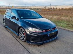 Schwarz Gebraucht 2016 VW Golf VII GTI Limousine | 18.999 € (Fairer Preis)