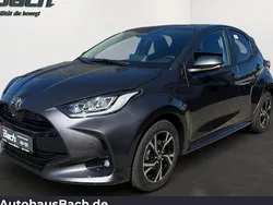 Grau Neu 2025 Toyota Yaris Hybrid Limousine | 29.350 € (Teuer)