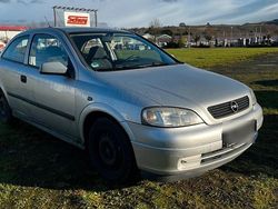 Grau Gebraucht 2001 Opel Astra Coupé | 800 € (Guter Preis)