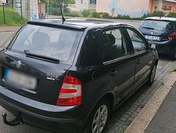 Schwarz Gebraucht 2005 Skoda 105 Limousine | 1.650 €