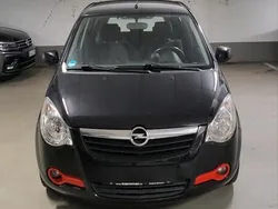 Schwarz Gebraucht 2009 Opel Agila Kleinwagen | 4.800 €