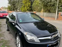 Schwarz Gebraucht 2006 Opel Astra Cabriolet Edition Cabrio | 3.750 € (Fairer Preis)