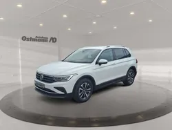 Pure white Gebraucht 2021 VW Tiguan United SUV | 28.770 € (Fairer Preis)