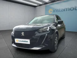 Schwarz Gebraucht 2022 Peugeot e-2008 SUV | 16.599 € (Superpreis)