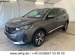 Grau Gebraucht 2021 Peugeot 5008 Allure Van / Kleinbus | 22.950 € (Guter Preis)