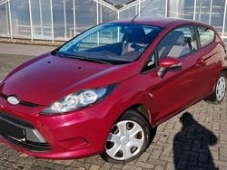 Rot Gebraucht 2009 Ford Fiesta Limousine | 1.950 € (Fairer Preis)