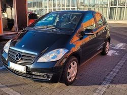 Schwarz Gebraucht 2011 Mercedes A160 Limousine | 2.000 € (Superpreis)