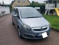 Grau Gebraucht 2007 Opel Zafira Edition Van / Kleinbus | 1.100 € (Guter Preis)